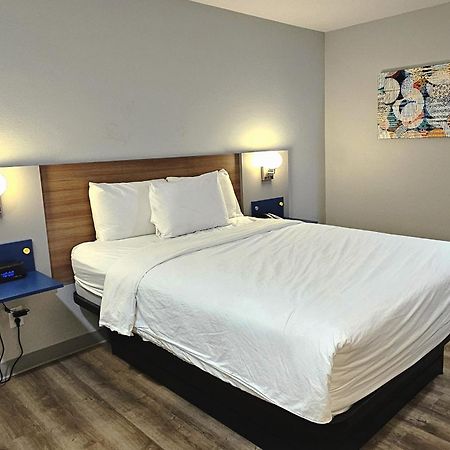 Microtel Inn & Suites By Wyndham Tulsa - Catoosa Route 66 Exterior foto