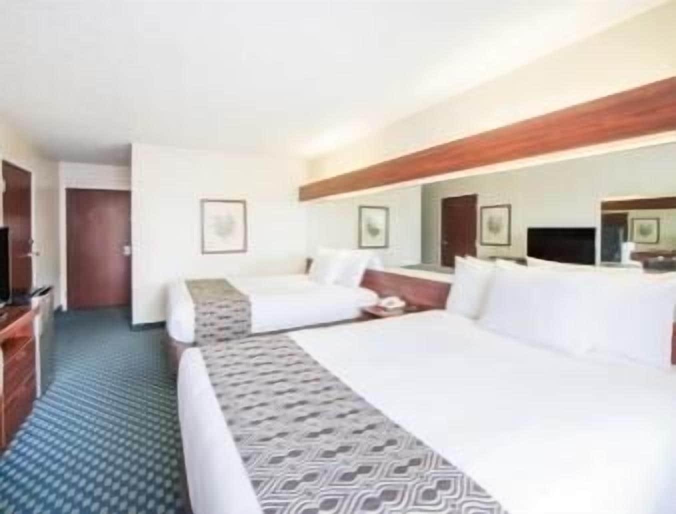 Microtel Inn & Suites By Wyndham Tulsa - Catoosa Route 66 Exterior foto