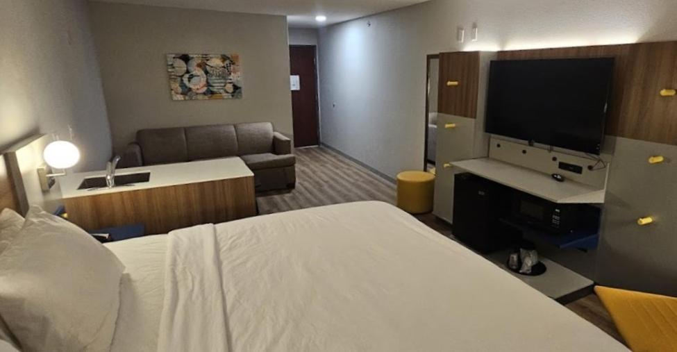 Microtel Inn & Suites By Wyndham Tulsa - Catoosa Route 66 Exterior foto