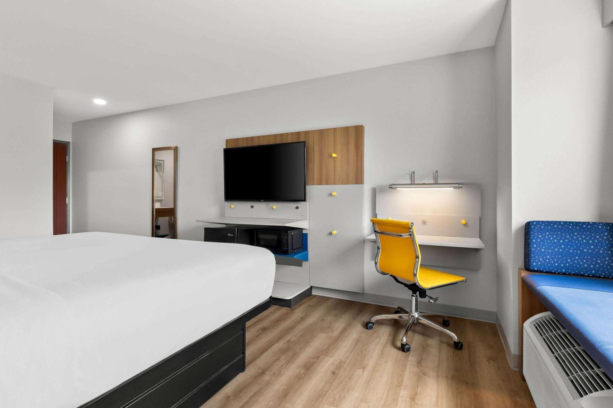 Microtel Inn & Suites By Wyndham Tulsa - Catoosa Route 66 Exterior foto